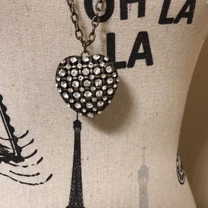 Heart-shaped, rhinestone studded necklace!